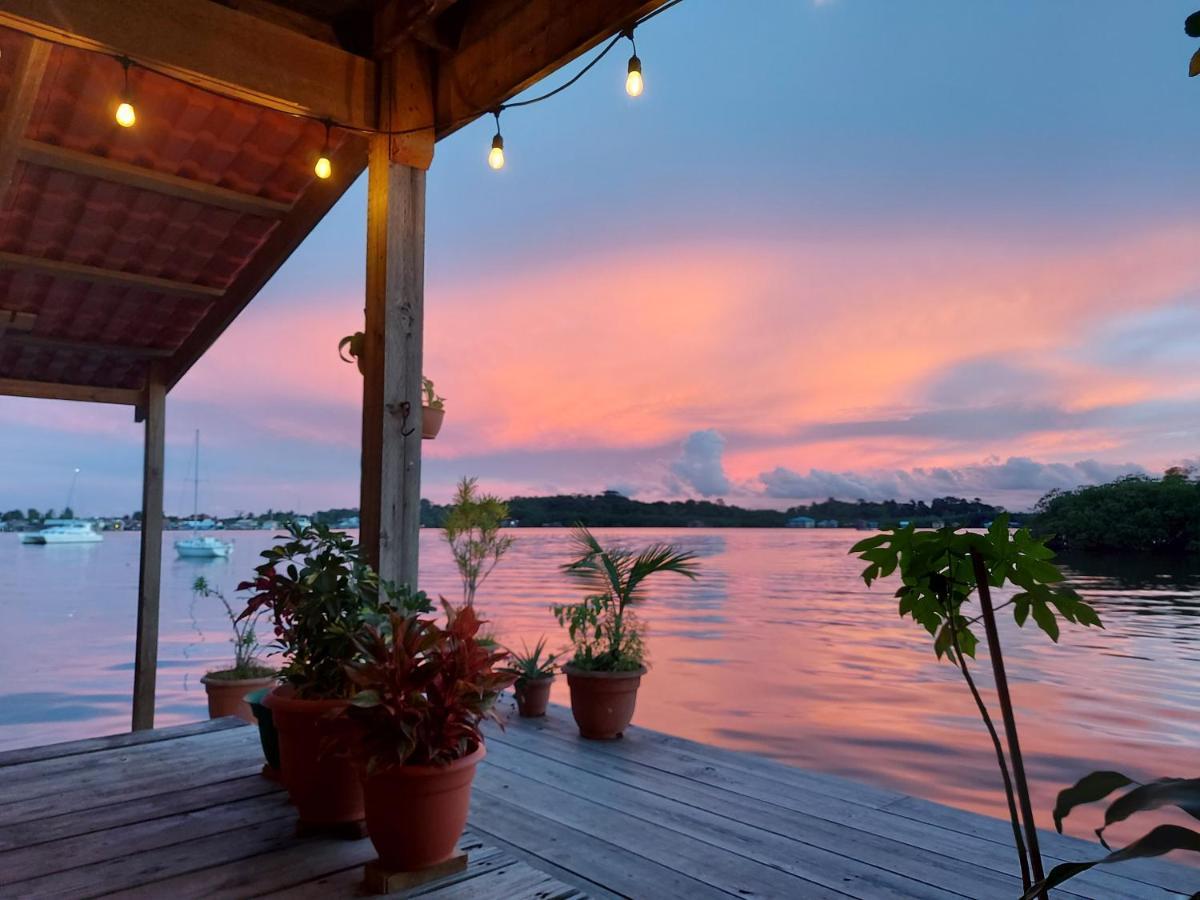 The Sunsetter Bed & Breakfast Bocas del Toro Exterior foto
